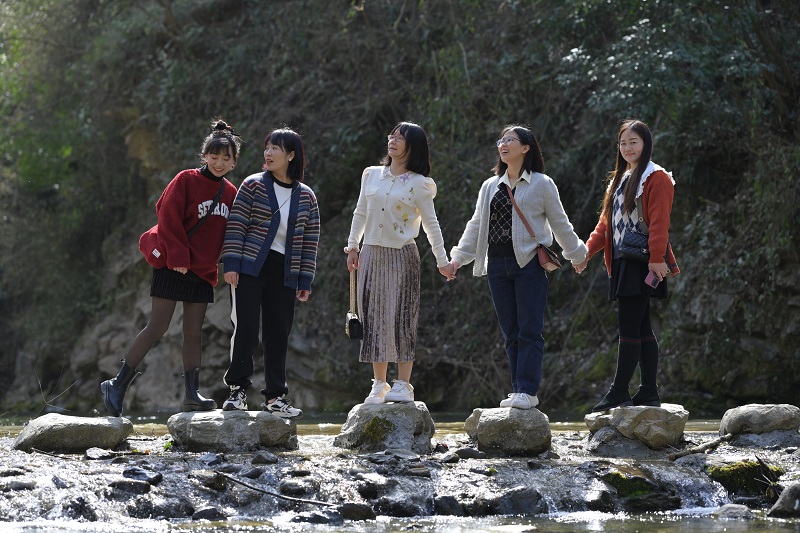 情暖“三八”節(jié)，感恩求奮進！(圖3)