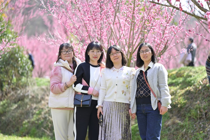 情暖“三八”節(jié)，感恩求奮進！(圖4)